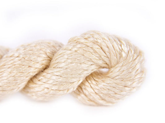 Vineyard Silk Classic - 137 Tapioca