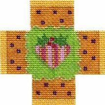 Melissa Shirley Designs Christmas Petit Four- Heart Needlepoint Canvas