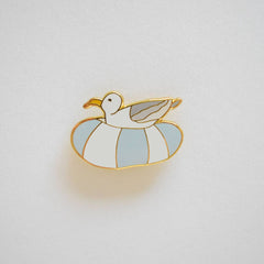 Sara Fitz Floating Gull Needle Minder