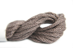 Needlepoint Inc Silk - 931 Gothic Red Range