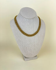Vintage 18k Gold Mesh Necklace with Floral Detail