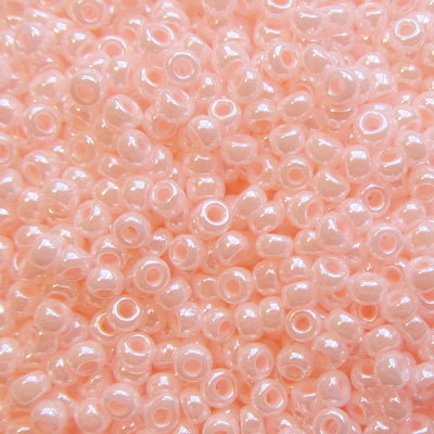 Sundance Designs Seed Beads Size 14/15 - 427 Hydrangea