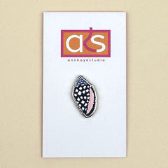 Ann Kaye Studio Melampus Shell Needle Minder