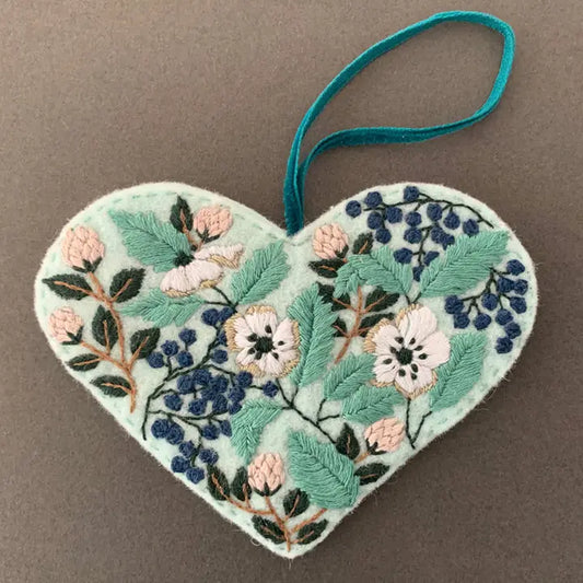 Cloud Craft Felt Hedgerow Heart Embroidery Kit