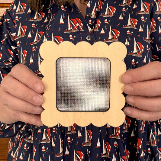Fraymeworks Scallop Square Mini Needlepoint Stretcher Frame - 3 x 3 inches