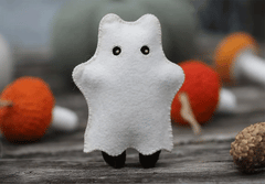 Kiriki Press Ghost Cat Felt Doll Embroidery Craft Kit