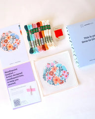 Unwind Studio Moniquilla Happy Flowers Round Needlepoint Kit