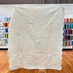 Vintage 1930s-40s Grandmother's Flower Garden Scalloped Edge Patchwork Quilt