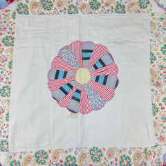 Vintage 1930s-40s Paisley Dresden Plate Patchwork Quilt