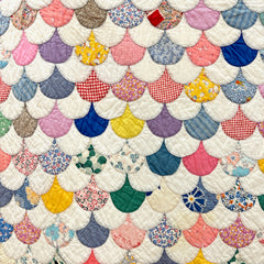 Vintage 1930s-40s Scalloped Patchwork Quilt