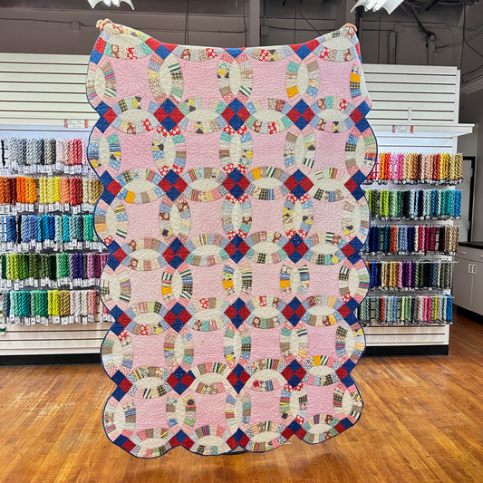 Vintage 1940s Bill's Double Wedding Ring Patchwork Quilt