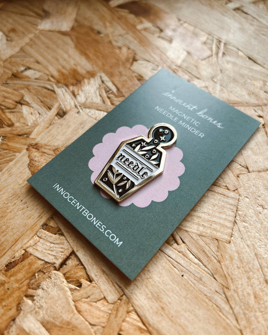 Innocent Bones Poison Bottle Magnetic Needle Minder