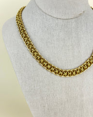 Vintage 18k Gold Mesh Necklace with Floral Detail