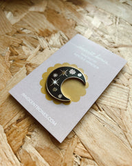Innocent Bones Moon Magnetic Needle Minder