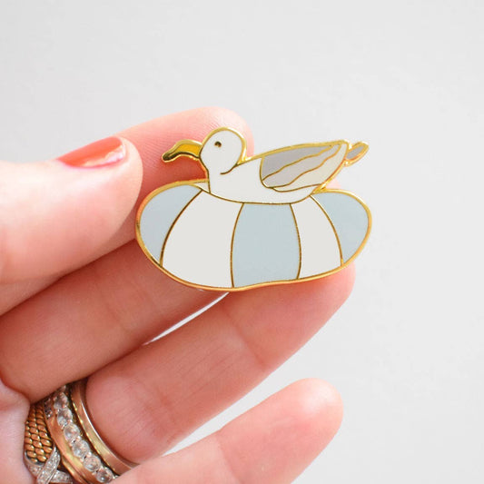 Sara Fitz Floating Gull Needle Minder