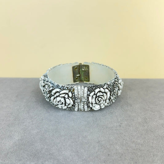 Vintage Celluloid Floral Hinged Clamper Bracelet - White with Black Wash