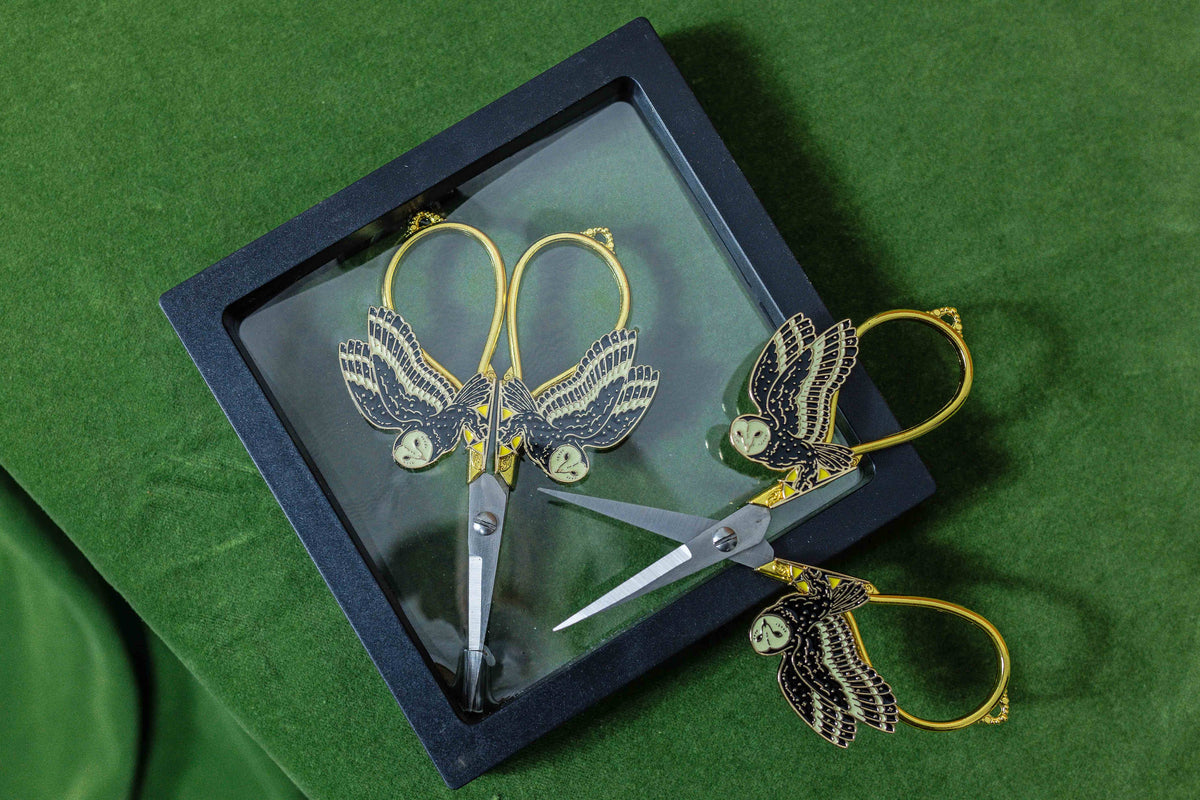 CoraCreaCrafts Owl Scissors