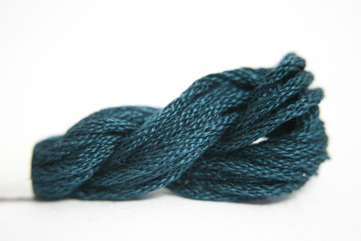 Needlepoint Inc Silk - 566 Iris Blue Range