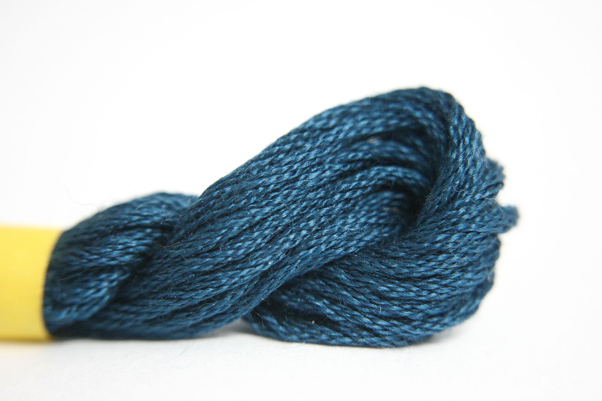 Needlepoint Inc Silk - 568 Iris Blue Range