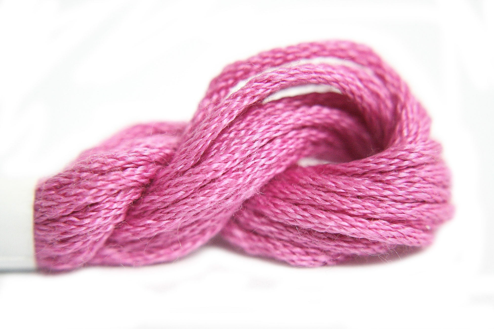 Needlepoint Inc Silk - 683 Hot Pink Range