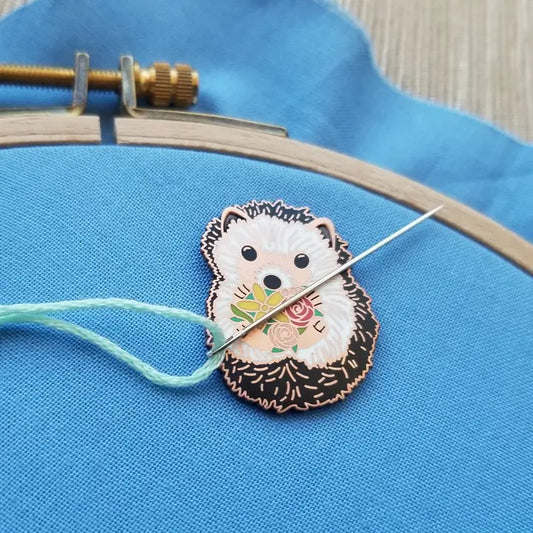 Jessica Long Embroidery Hedgehog Enamel Needle Minder