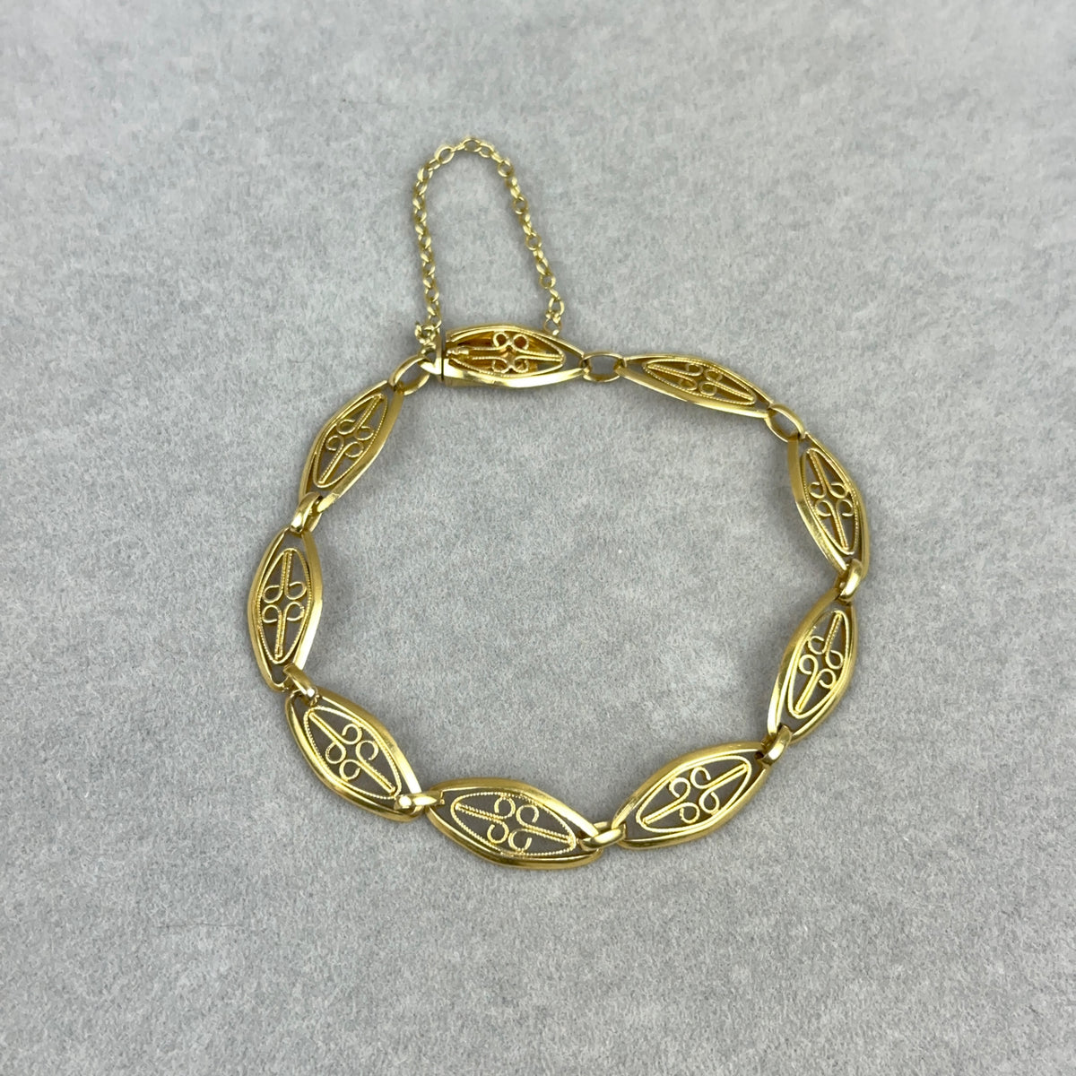 Antique French 18k Gold Filigree Link Bracelet