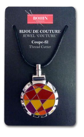 Bohin Thread Cutter Pendant - Quilt Red/Yellow