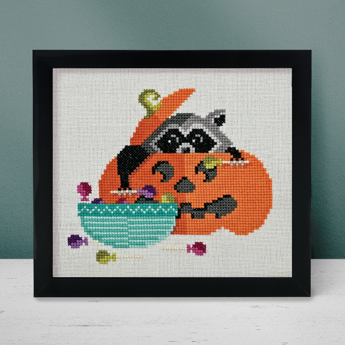 Boomerang Stitches Snack-O-Lantern Cross Stitch Pattern