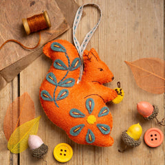 Corinne Lapierre Folk Squirrel Felt Craft Mini Kit