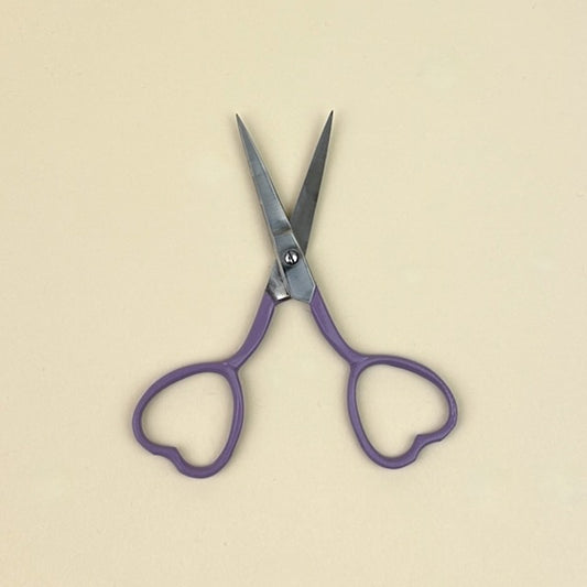 Matryoshka Doll Shop Heart Scissors - Purple