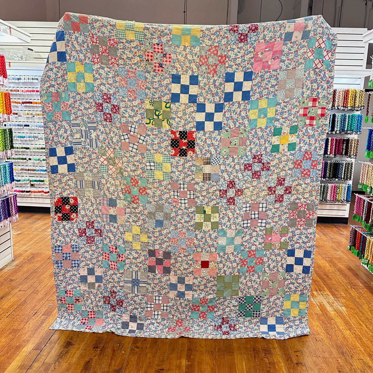 Vintage 1930s-40s Floral 9 Patch Patchwork Quilt