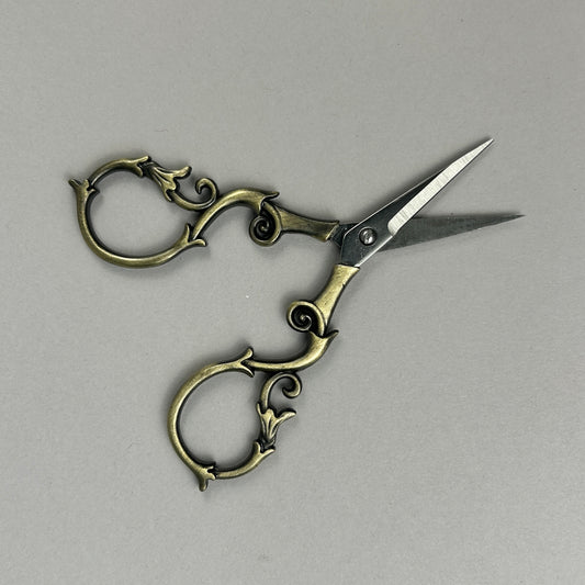 CoraCreaCrafts Thorn Scissors