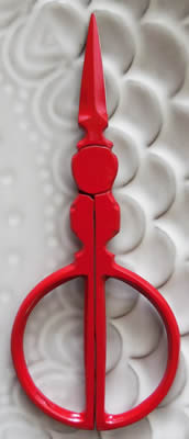 Kelmscott Designs Roly Poly Embroidery Scissors - Red