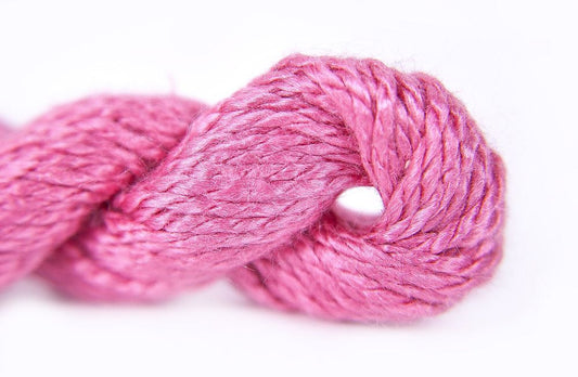 Vineyard Silk Classic - 211 Coral Pink