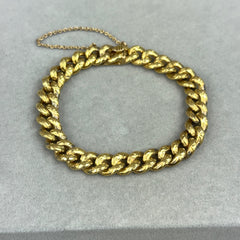 Vintage 14k Gold Wavy Engraved Curb Chain Bracelet