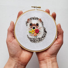 Jessica Long Embroidery Hedgehog Embroidery Kit: Floss Card
