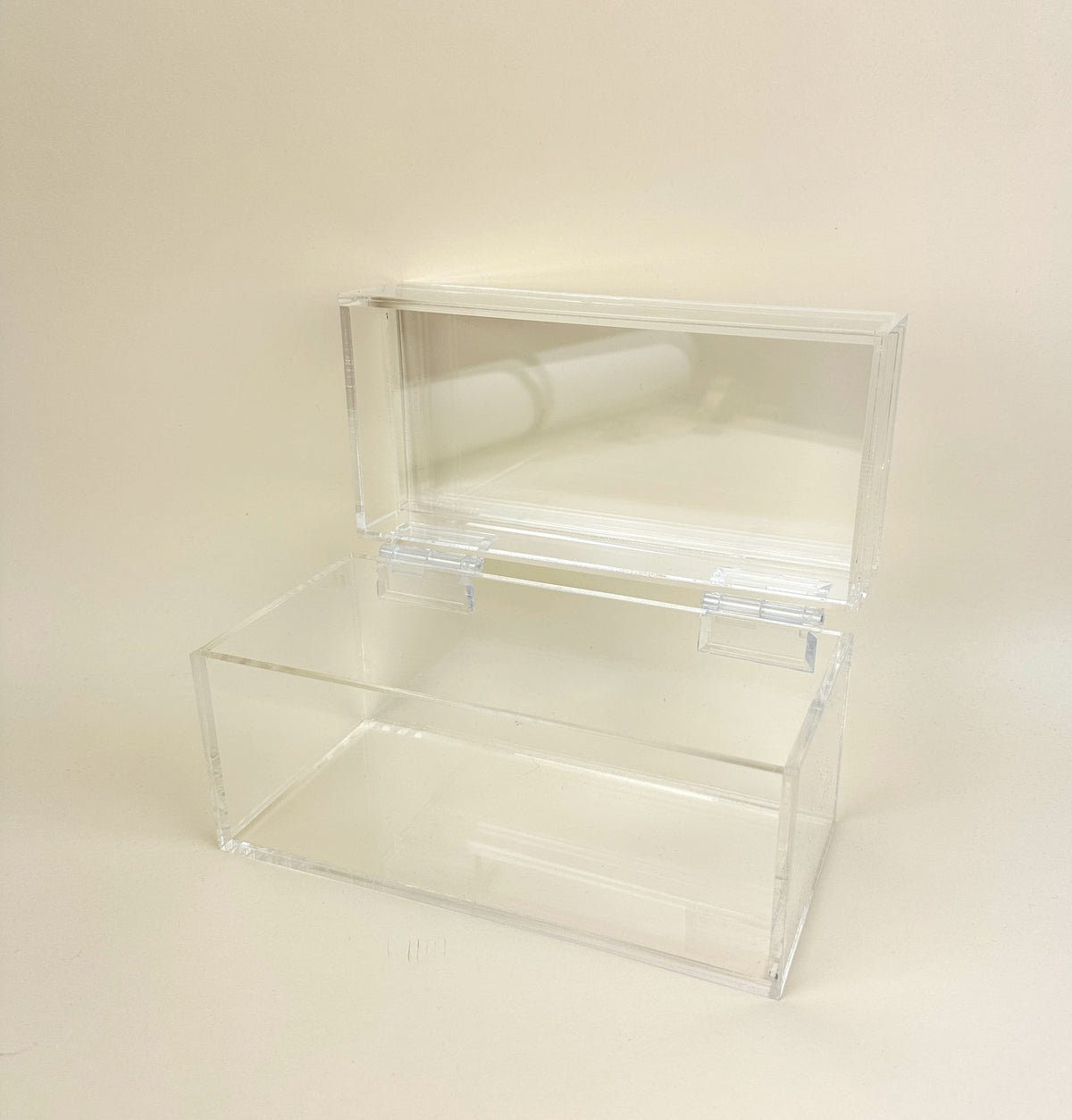 Hinged Acrylic Hinged Box - 8 x 3.5