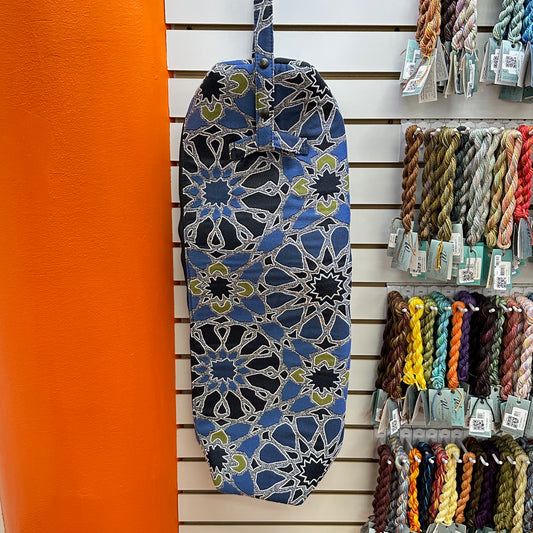 Hug Me Bags Padded Carry Bag for Needlework System 4 Workstand