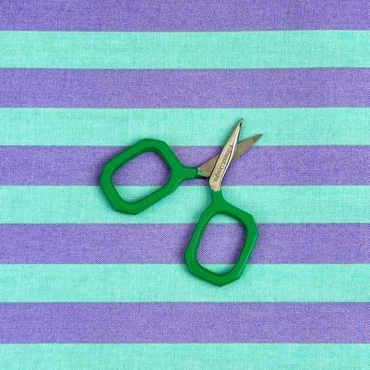 Kelmscott Designs Little Gems Embroidery Scissors - Green