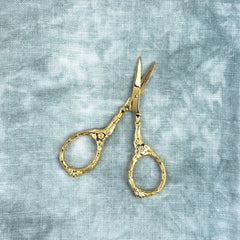 Kelmscott Designs Tudor Rose Embroidery Scissors - Gold
