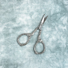 Kelmscott Designs Tudor Rose Embroidery Scissors - Silver