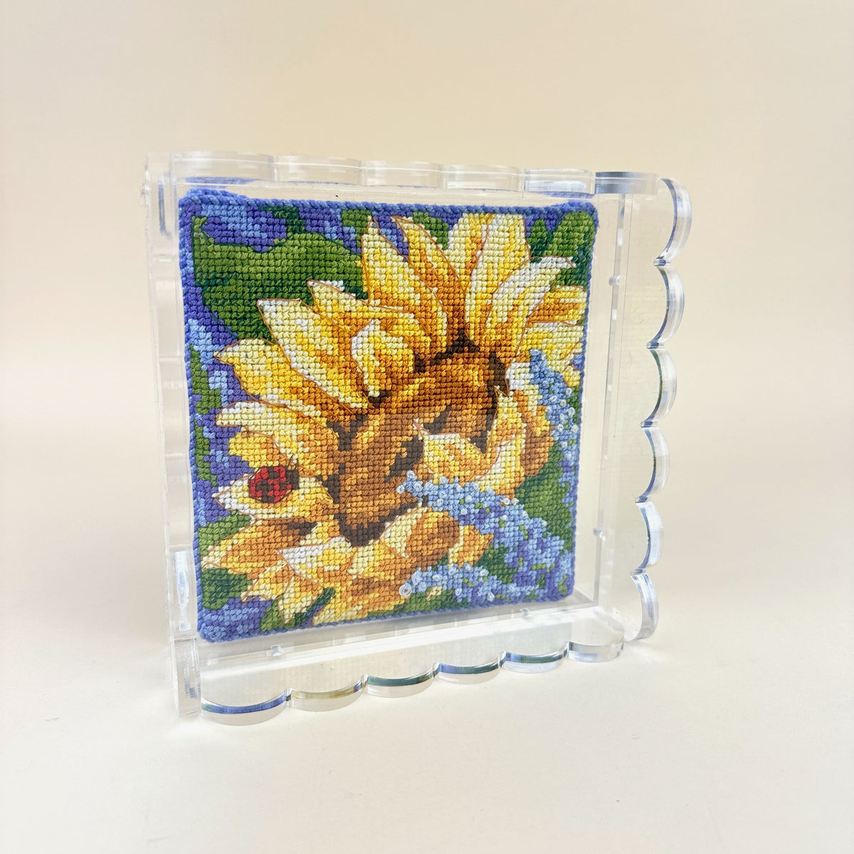 Penny Linn Scallop Acrylic Tray - 5 Inch Square