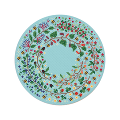 Una Buena Pieza Forest Berries Cross Stitch Pattern
