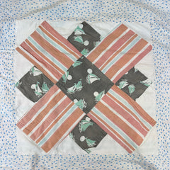 Vintage 1940s X Pattern Patchwork Quilt